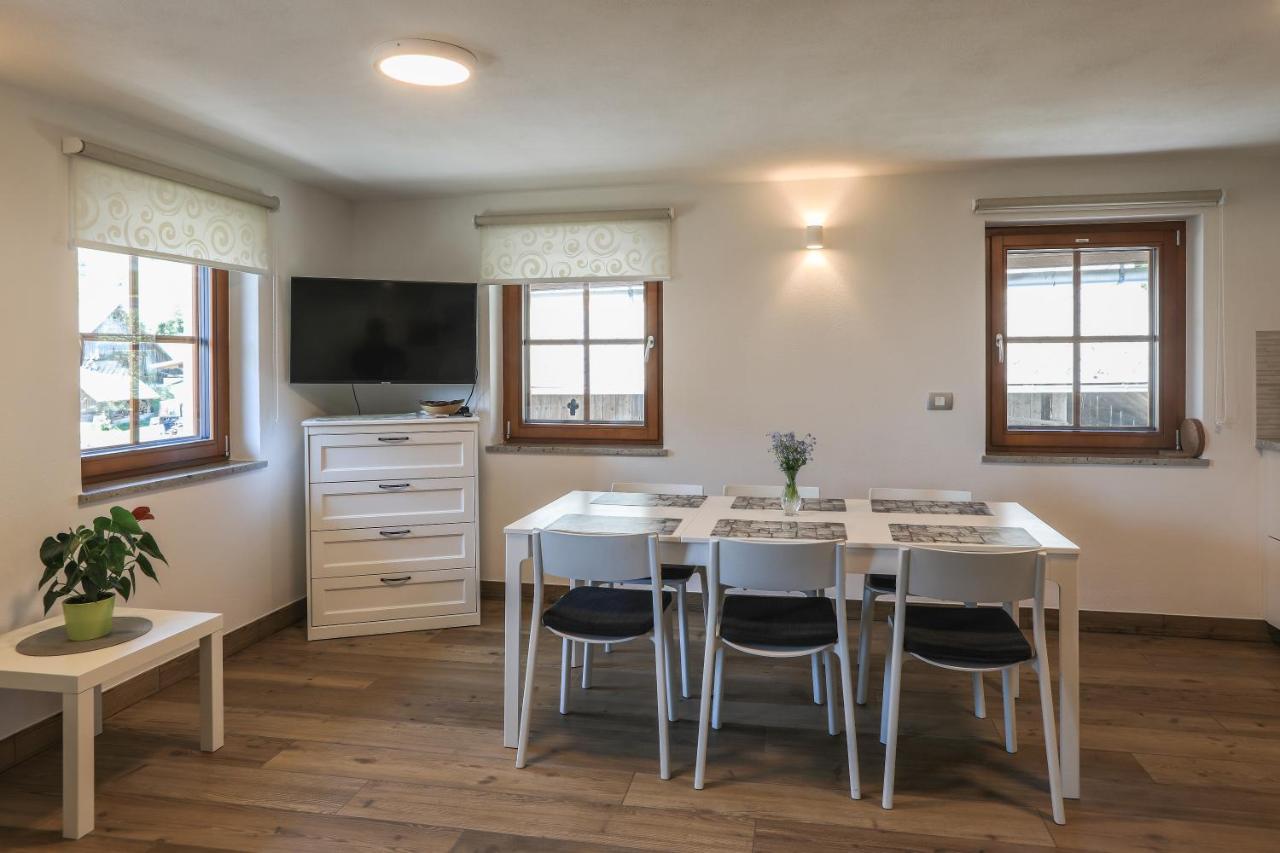 Apartmaji Tina Zgornje Gorje Екстериор снимка