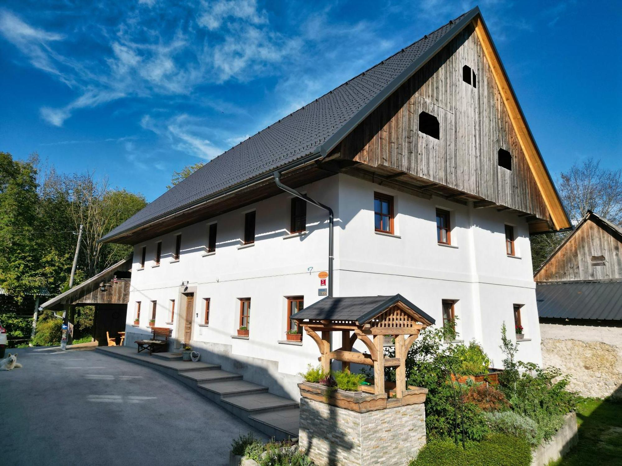 Apartmaji Tina Zgornje Gorje Екстериор снимка
